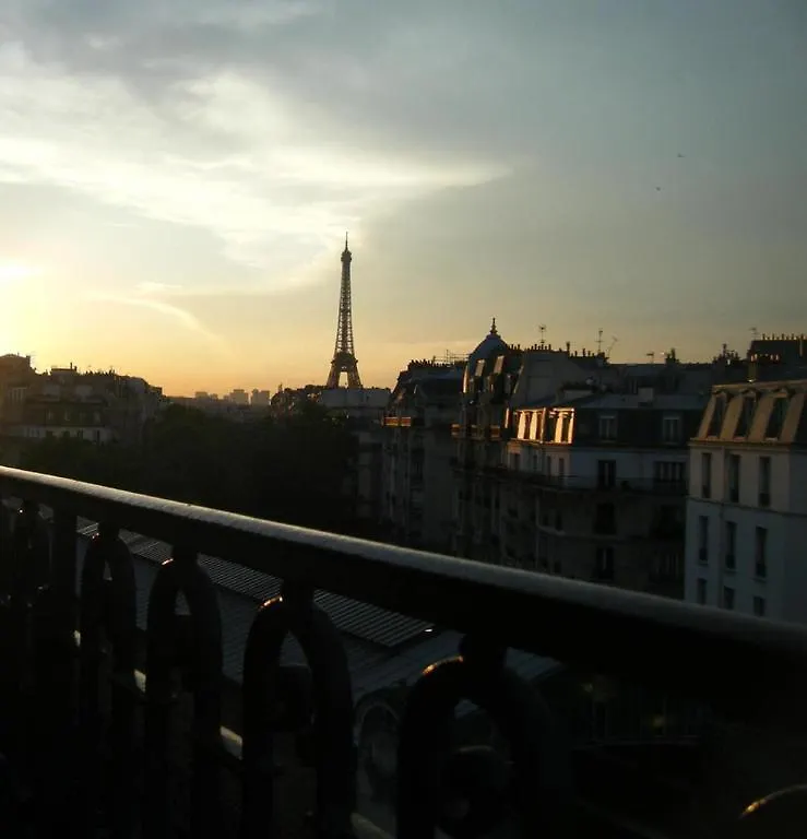 Residence Paris Eiffel Aparthotel